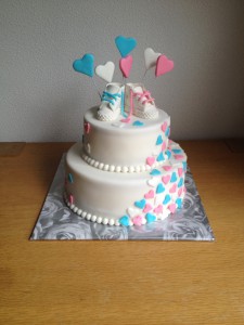 Gender reveal schoentjes taart