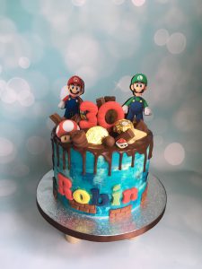 Creme Mario driptaart met chocolade